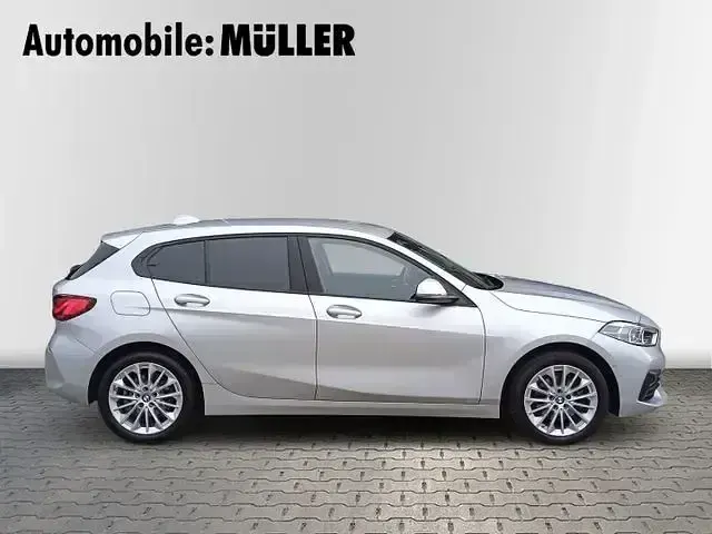 Gebraucht BMW 118 Advantage 150 PS (110 kW) 2021 Silber Kleinwagen