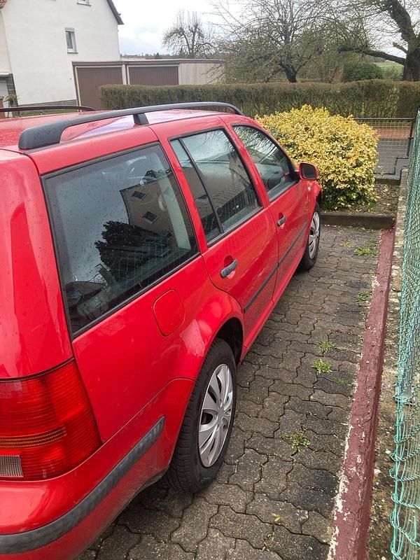 Gebraucht VW Golf IV 90 PS (66 kW) 2001 Rot Kombi