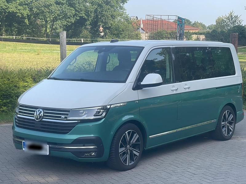 Weiß Gebraucht 2021 VW Multivan Highline Van | 51.995 € - Bild 1/4