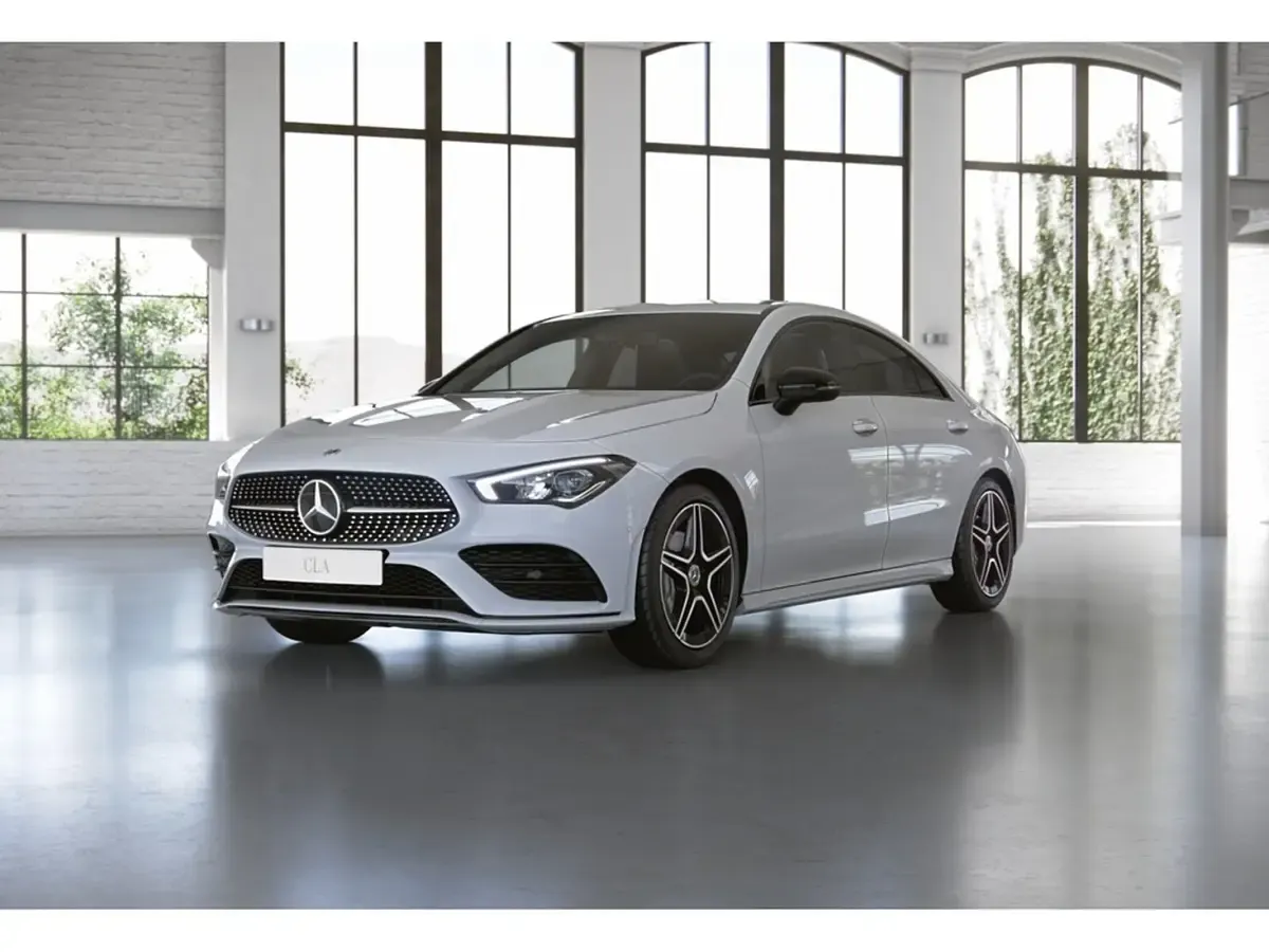 Gebraucht Mercedes CLA200 AMG 163 PS (119 kW) 2023 Weiß polarweiß Coupé