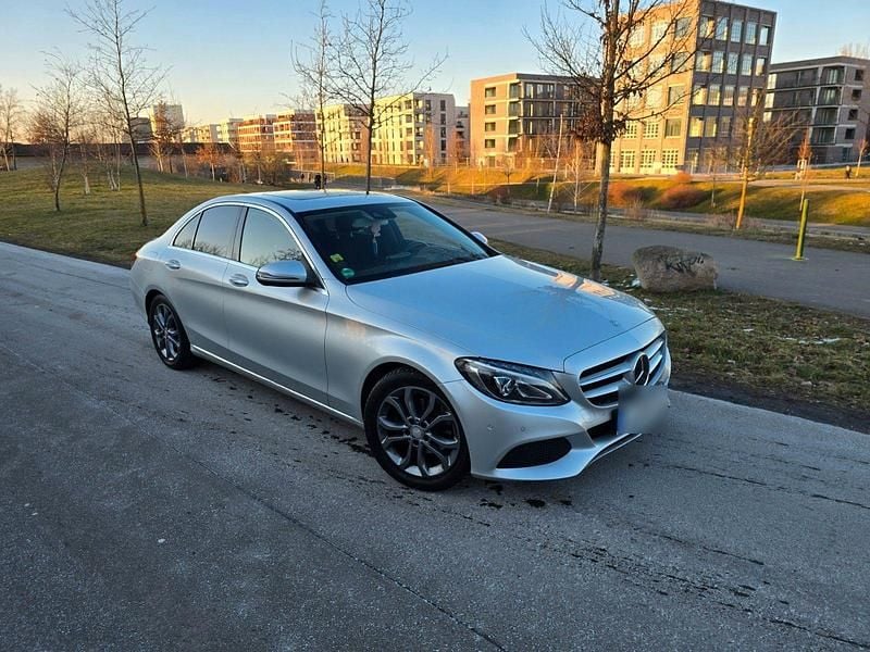 Gebraucht Mercedes C180 116 PS (85 kW) 2016 Silber Limousine