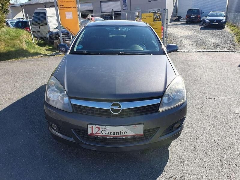 Gebraucht Opel Astra GTC Selection 90 PS (66 kW) 2009 Karbongrau Kleinwagen