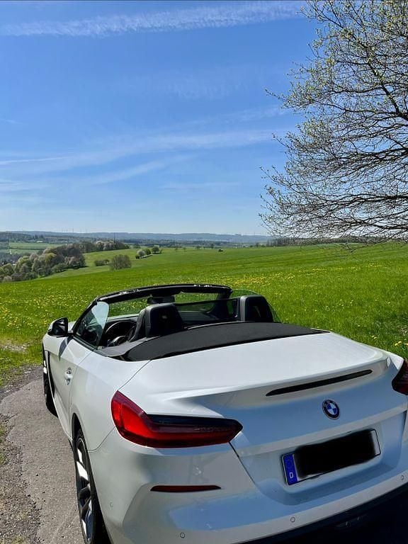 Weiß Gebraucht 2019 BMW Z4 Advantage Cabrio | 31.900 € (Fairer Preis) - Bild 1/4