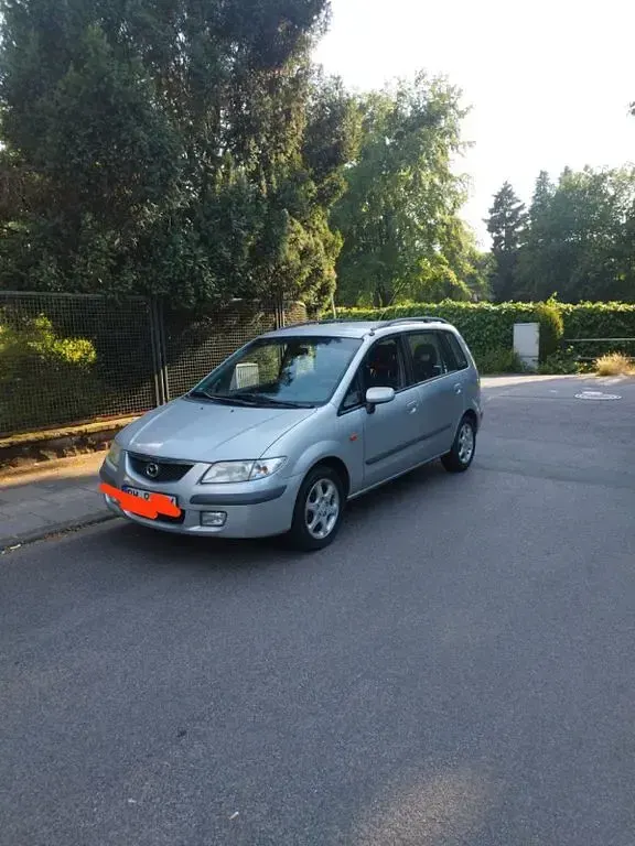 Gebraucht Mazda Premacy Exclusive 114 PS (83 kW) 2000 Grau Van / Kleinbus