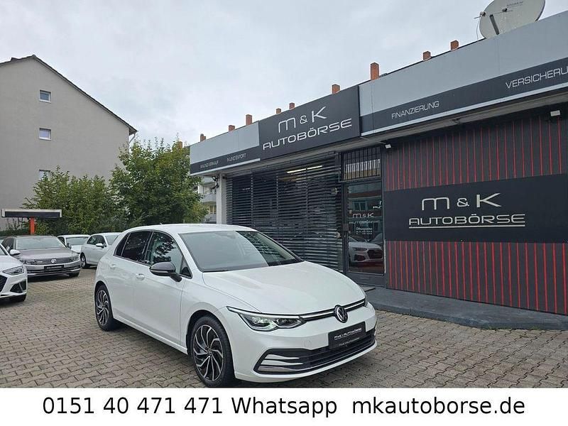 Oryxweiss Gebraucht 2022 VW Golf VIII Active Limousine | 20.900 € (Guter Preis) - Bild 1/4