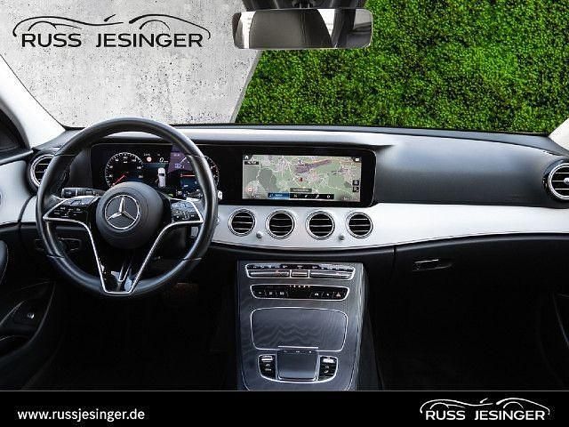 Gebraucht Mercedes E300 Avantgarde 306 PS (225 kW) 2021 Grau Limousine