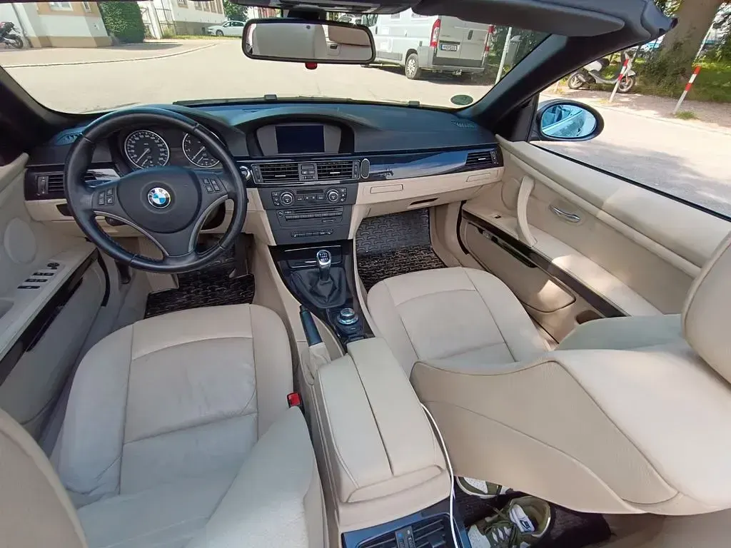 Gebraucht BMW 320 Cabriolet 170 PS (125 kW) 2008 Gold Cabrio
