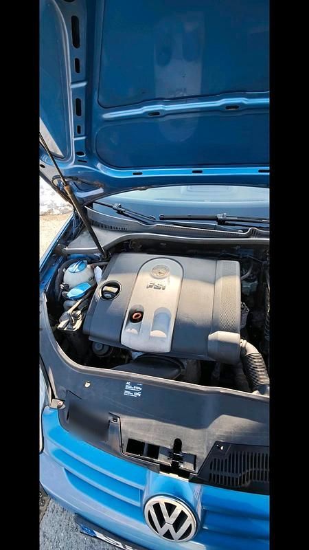 Gebraucht VW Golf V 115 PS (84 kW) 2004 Blau Kleinwagen