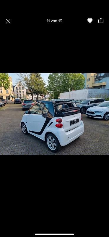Weiß Gebraucht 2011 Smart ForTwo Cabrio Cabrio | 4.950 € (Fairer Preis) - Bild 1/4