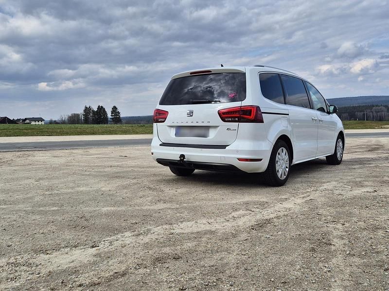 Gebraucht Seat Alhambra FR-Line 183 PS (134 kW) 2017 Weiß Van / Kleinbus