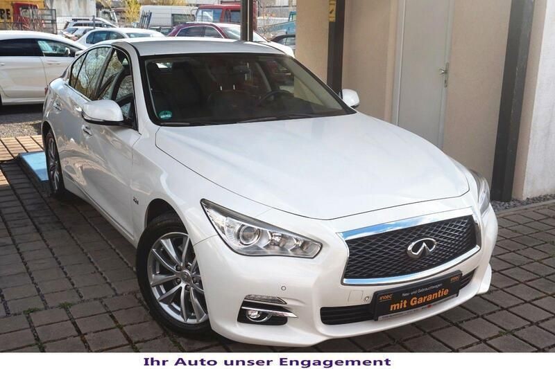 Weiß Gebraucht 2016 Infiniti Q50 Limousine | 14.350 € (Fairer Preis) - Bild 1/4