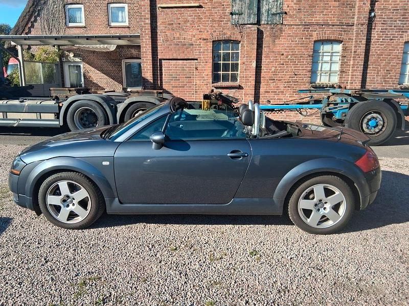 Grau Gebraucht 2002 Audi TT S-Line Cabrio | 4.100 € (Superpreis) - Bild 1/4