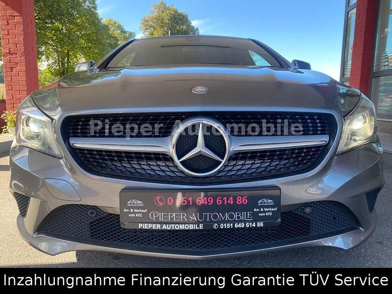 Gebraucht Mercedes CLA200 156 PS (114 kW) 2014 Grau Limousine