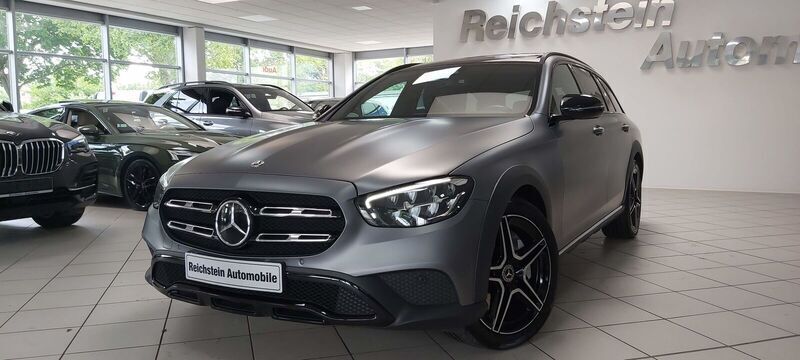 Grau Gebraucht 2022 Mercedes E400 Kombi | 52.980 € (Teuer) - Bild 1/4