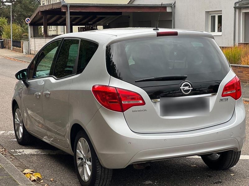 Gebraucht Opel Meriva 120 PS (88 kW) 2016 Silber Van / Kleinbus