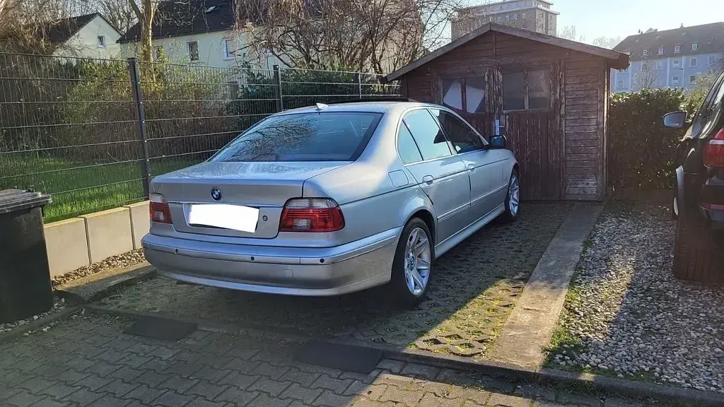 Gebraucht BMW 520 Exclusive 170 PS (125 kW) 2003 Silber Limousine