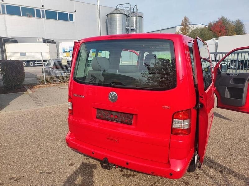 Gebraucht VW Multivan 174 PS (127 kW) 2006 Rot Van / Kleinbus