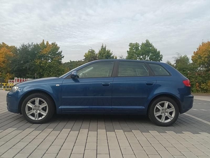 Second-hand Audi A3 102 CP (75 kW) 2006 Albastru Hatchback