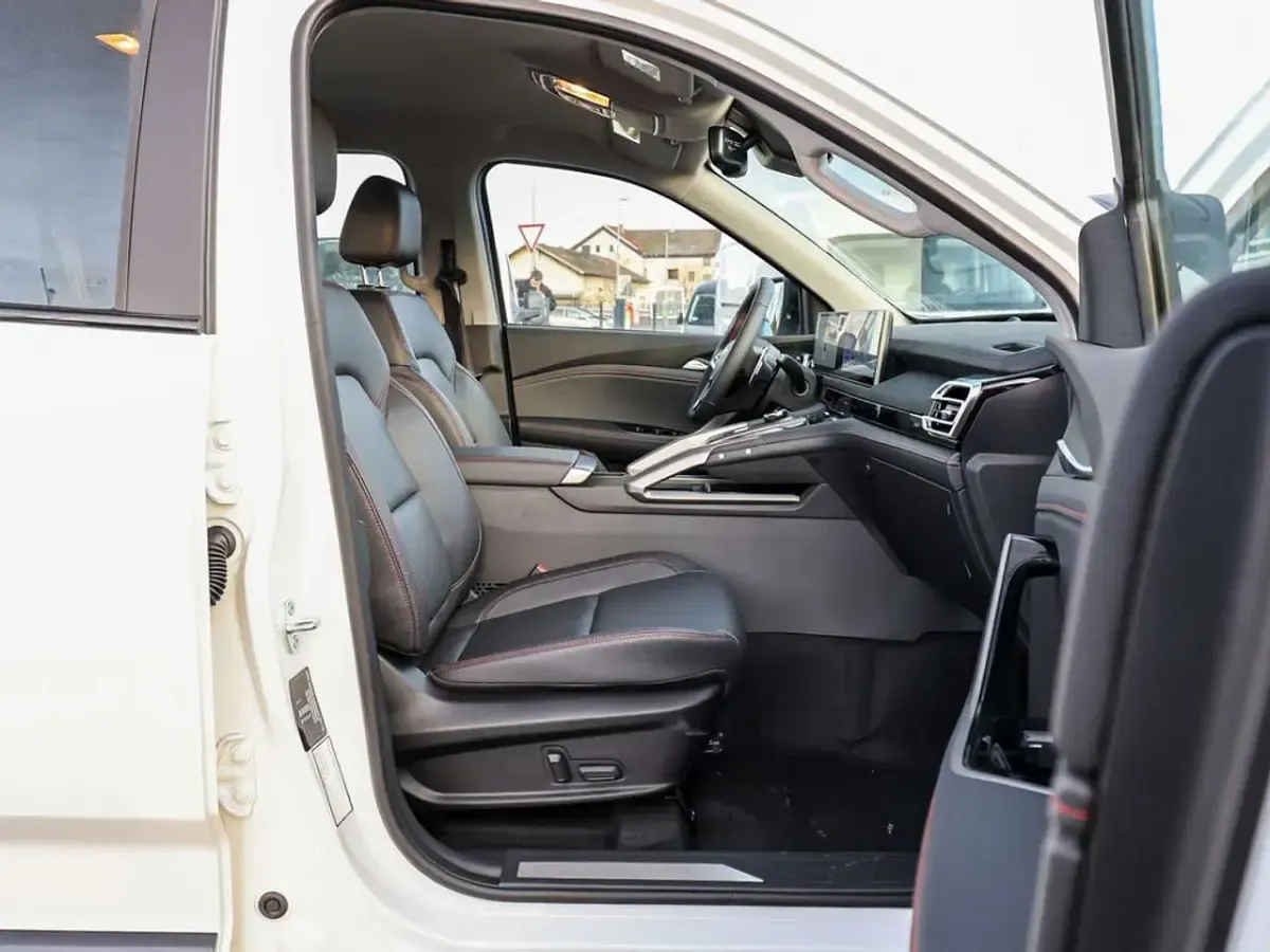 Gebraucht Maxus T60 215 PS (158 kW) 2026 Weiss Pickup