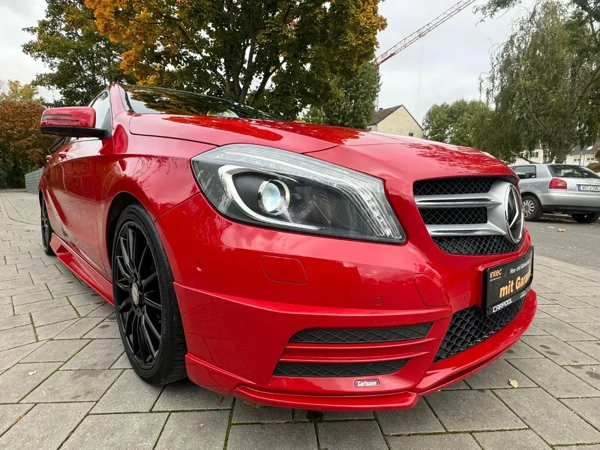 Gebraucht Mercedes A200 156 PS (114 kW) 2013 Rot Limousine