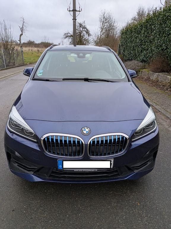 Gebraucht BMW 225 Active Tourer iPerformance 224 PS (164 kW) 2018 Blau Van / Kleinbus