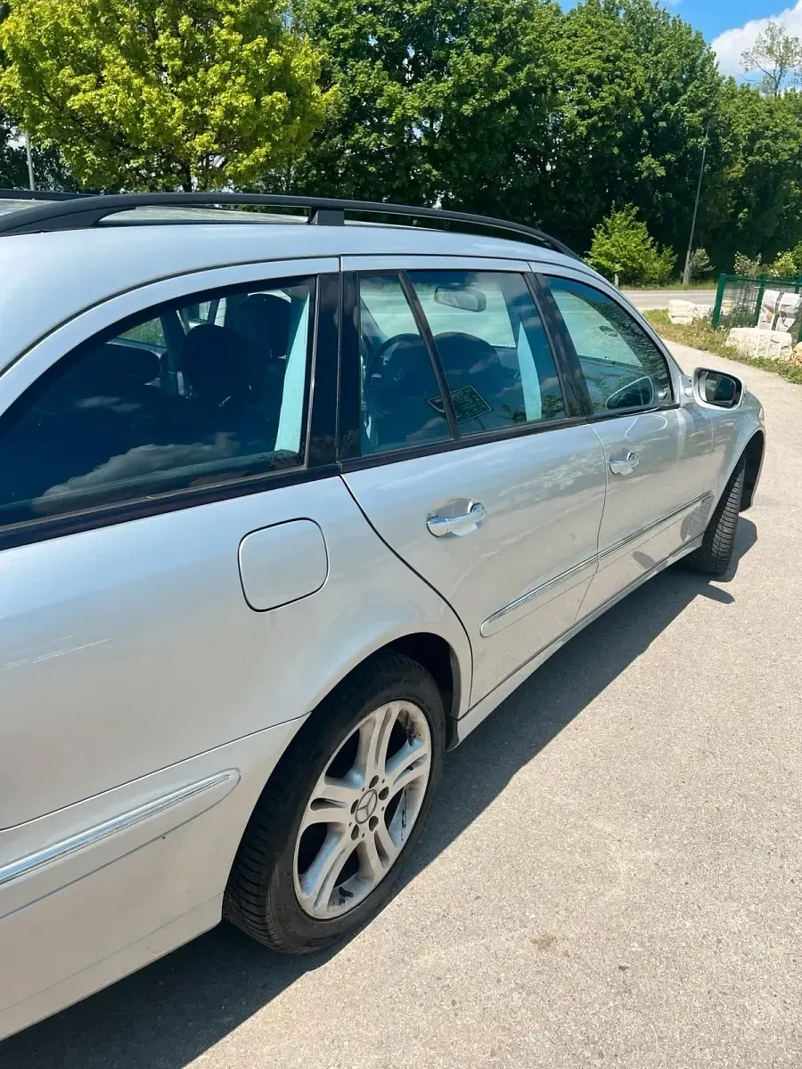 Gebraucht Mercedes E280 190 PS (139 kW) 2006 Silber Kombi