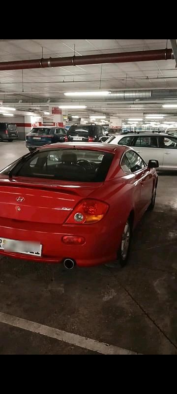 Rot Gebraucht 2002 Hyundai Coupé Coupé | 1.000 € - Bild 1/4