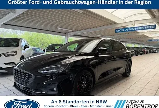 Usata Ford Focus ST-Line 182 CV (133 kW) 2018 Nero Berlina