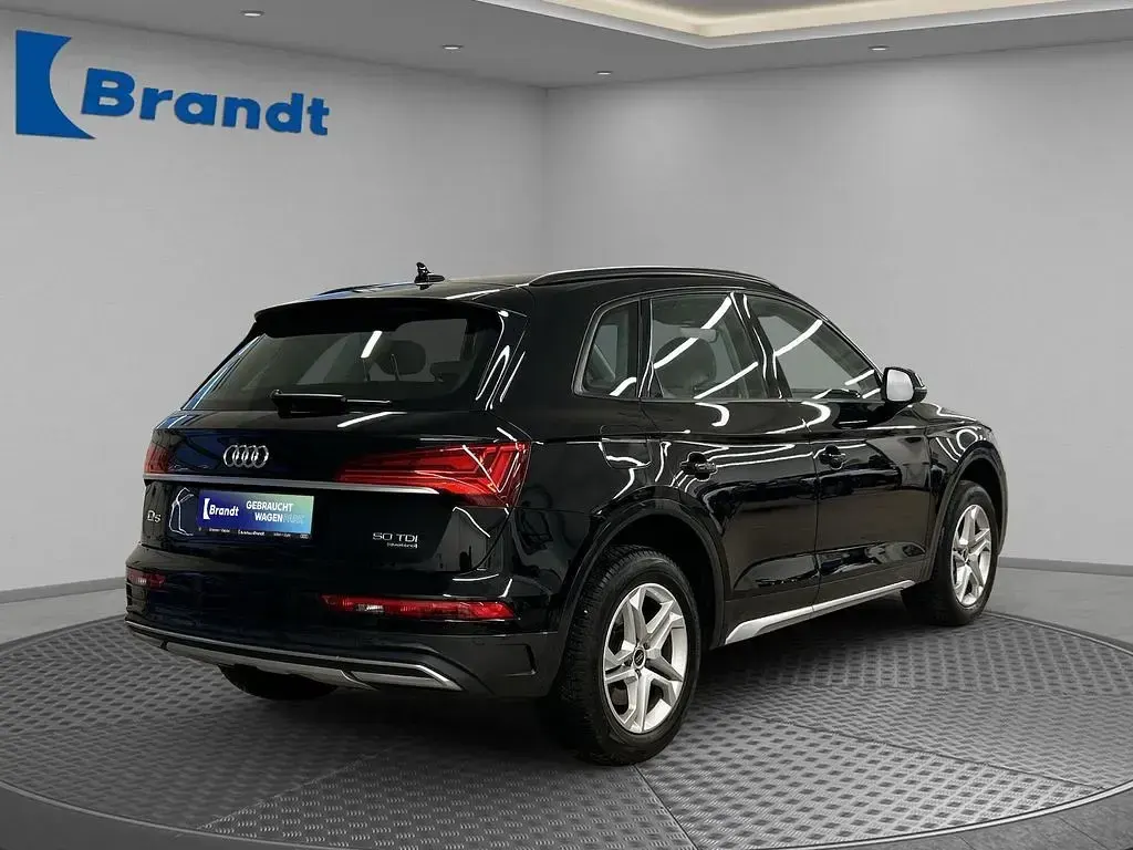 Gebraucht Audi Q5 Advanced 286 PS (210 kW) 2022 Brillantschwarz (metallic) SUV