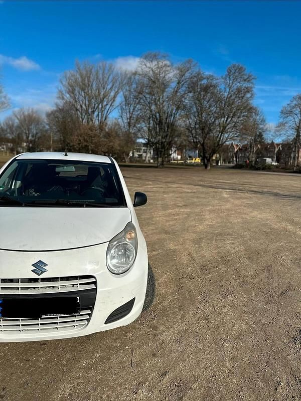 Gebraucht Suzuki Alto 68 PS (50 kW) 2009 Weiß Kleinwagen