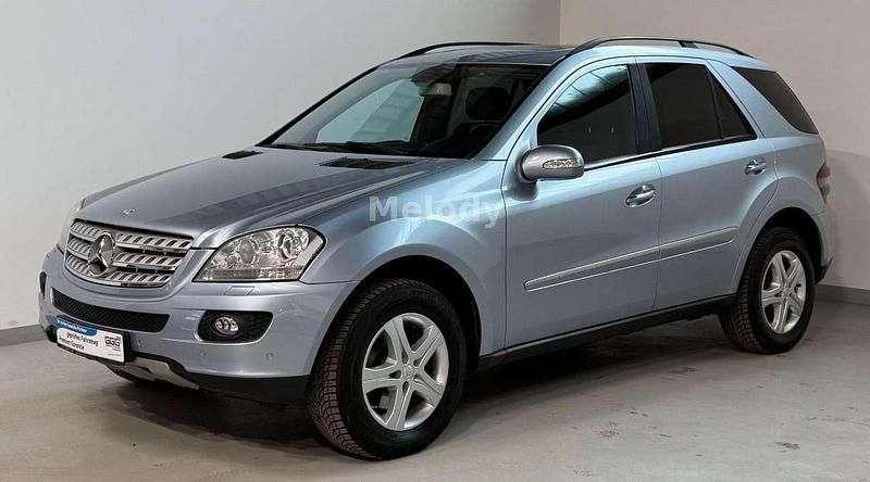 Gebraucht Mercedes ML320 224 PS (164 kW) 2007 Blau SUV