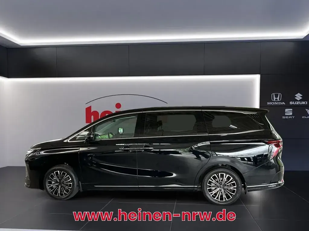 Gebraucht DFSK Forthing 9 245 PS (180 kW) 2025 Schwarz Van / Kleinbus
