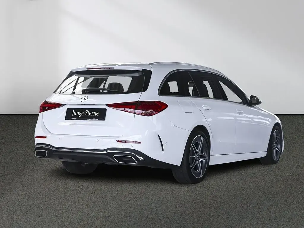 Gebraucht Mercedes C180 AMG 170 PS (125 kW) 2023 Unilack polarweiß Kombi