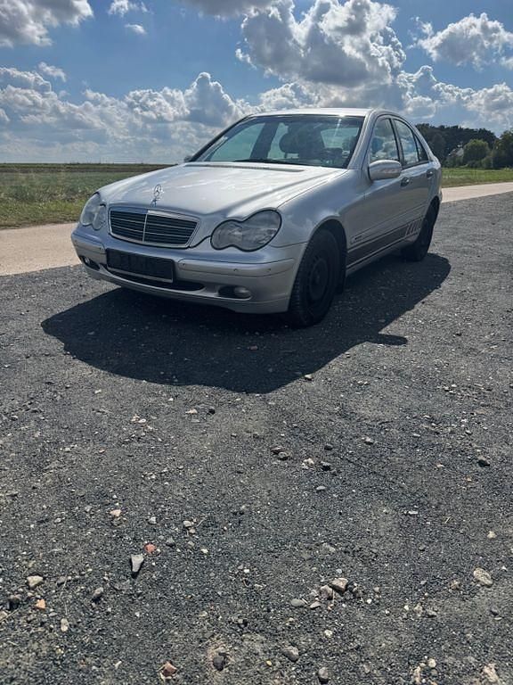 Silber Gebraucht 2000 Mercedes C180 Classic Limousine | 1.600 € (Superpreis) - Bild 1/4
