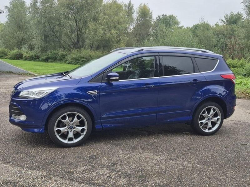 Gebraucht Ford Kuga Individual 110 PS (80 kW) 2015 Blau SUV