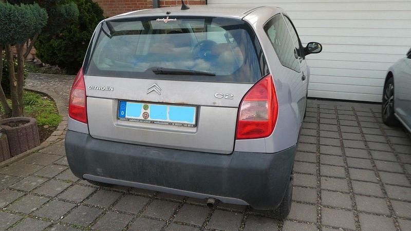 Gebraucht Citroën C2 60 PS (44 kW) 2003 Violet Kleinwagen