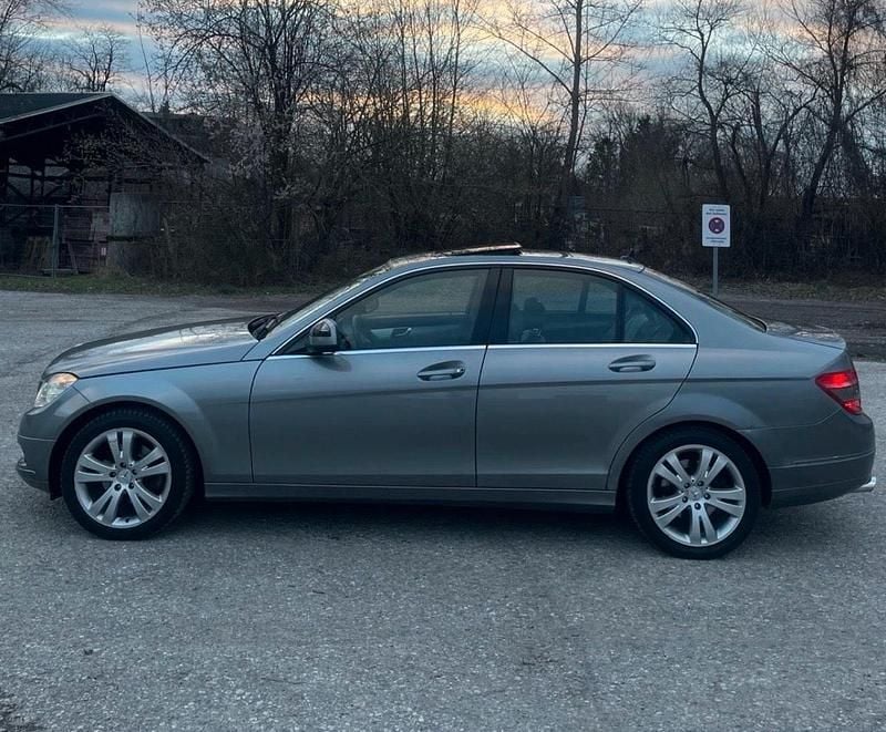 Gebraucht Mercedes C230 204 PS (150 kW) 2007 Grau Limousine
