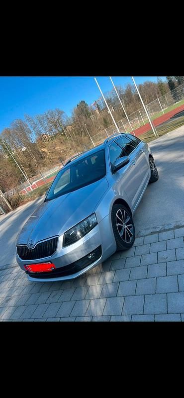 Gebraucht Skoda Octavia 179 PS (131 kW) 2013 Silber Kombi