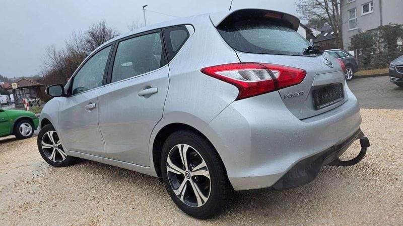 Gebraucht Nissan Pulsar 116 PS (85 kW) 2016 Silber Kleinwagen