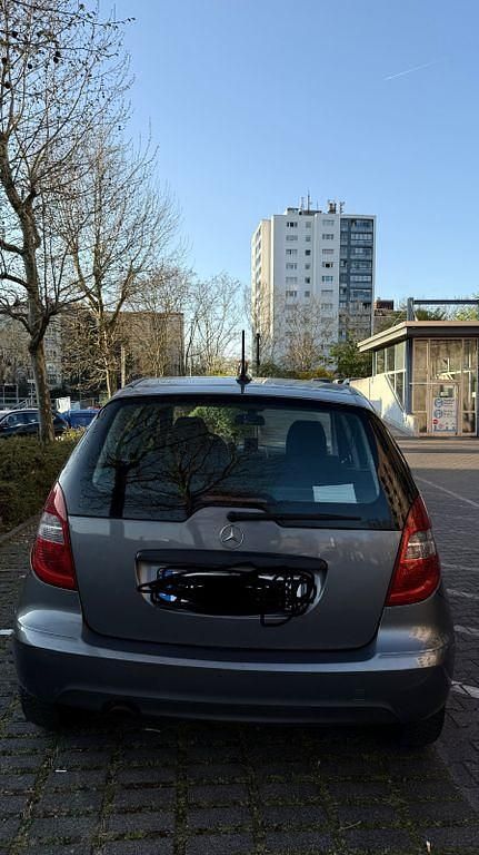 Gebraucht Mercedes A160 95 PS (69 kW) 2010 Grau Van / Kleinbus