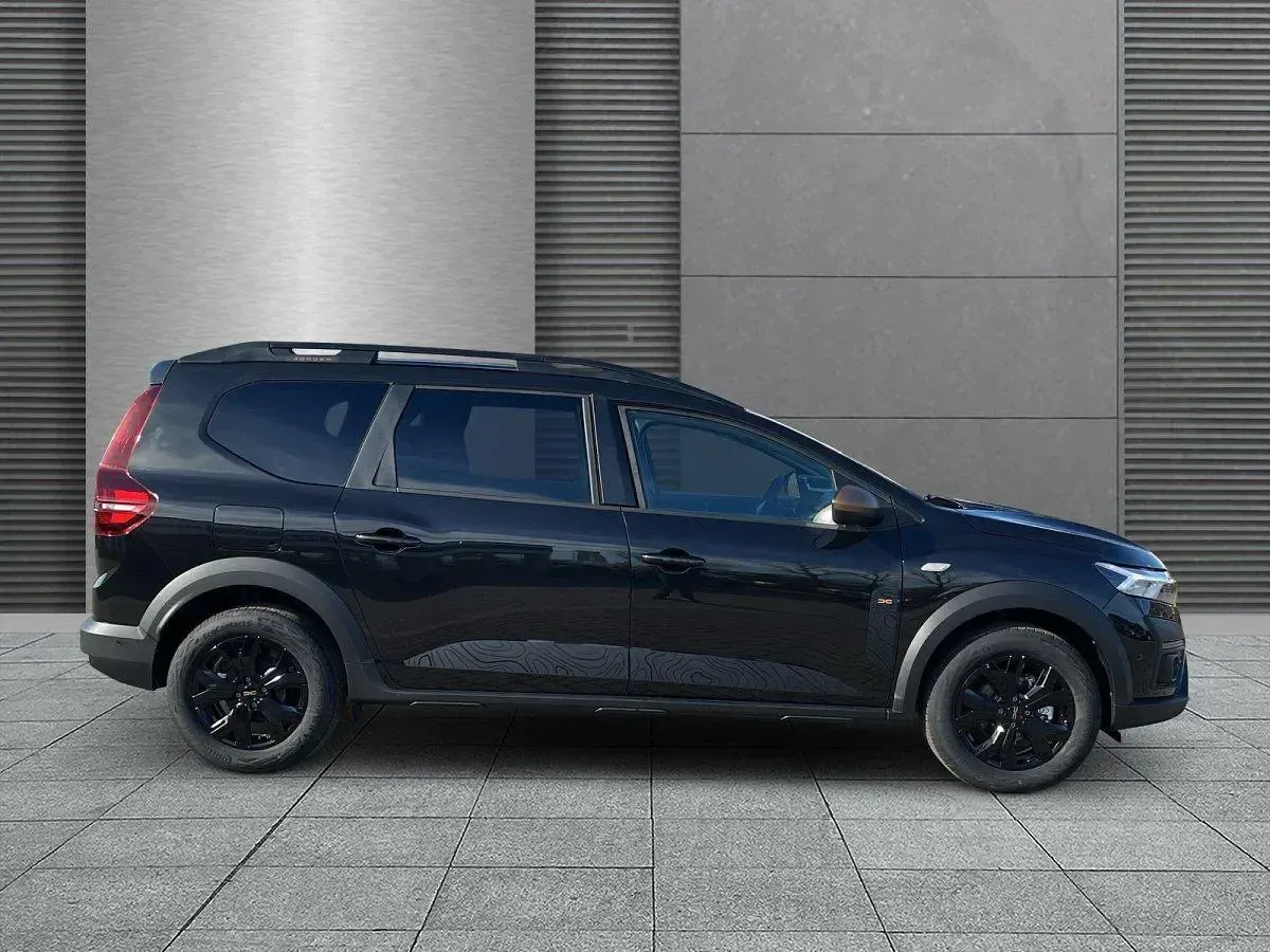 Neu Dacia Jogger Extreme 141 PS (103 kW) 2025 Perlmuttschwarz Van / Kleinbus