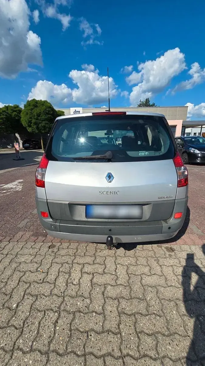 Gebraucht Renault Scénic II 113 PS (83 kW) 2006 Silber Van / Kleinbus