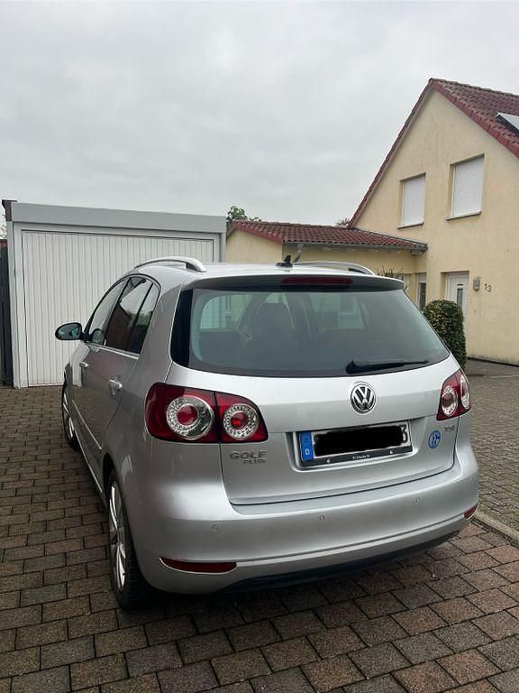 Silber Gebraucht 2011 VW Golf Plus Style Van / Kleinbus | 5.590 € (Fairer Preis) - Bild 1/4