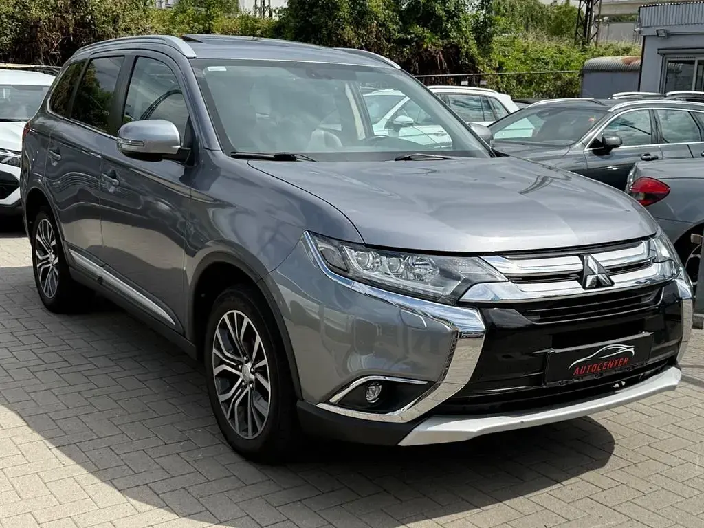 Gebraucht Mitsubishi Outlander Top 150 PS (110 kW) 2017 Grau SUV