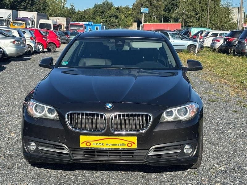Braun Gebraucht 2014 BMW 520 Sport Line Limousine | 12.900 € (Guter Preis) - Bild 1/4
