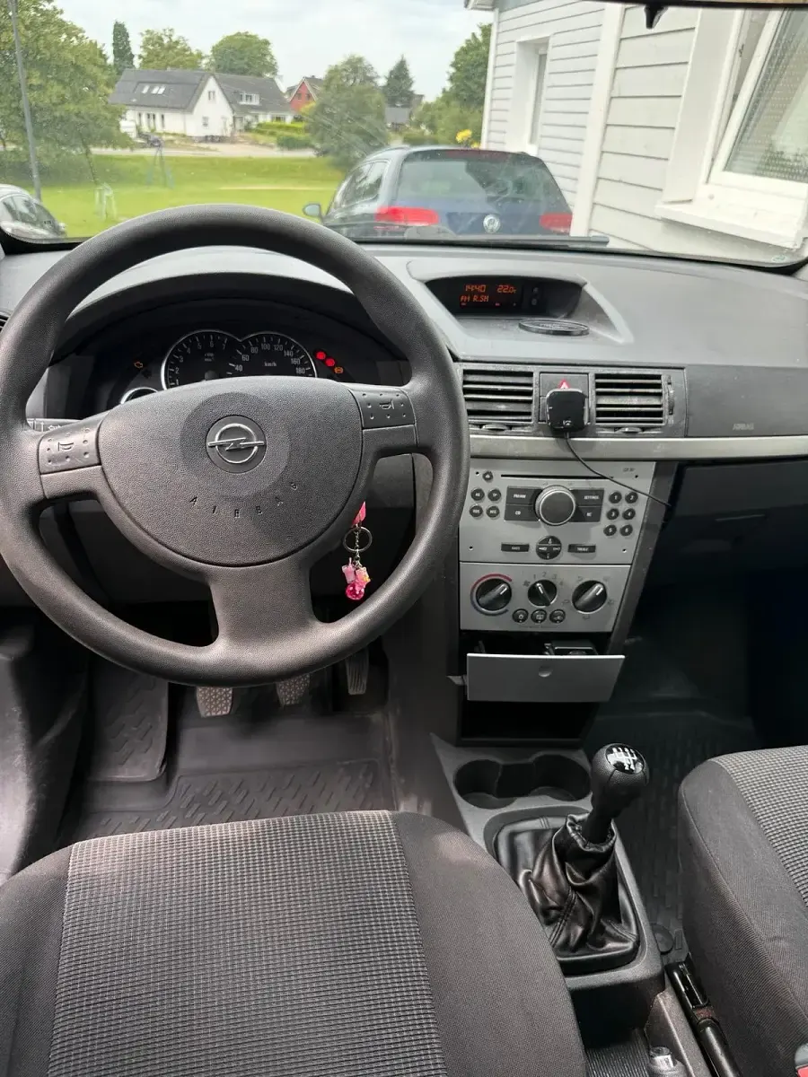 Gebraucht Opel Meriva 100 PS (73 kW) 2004 Silber Van / Kleinbus