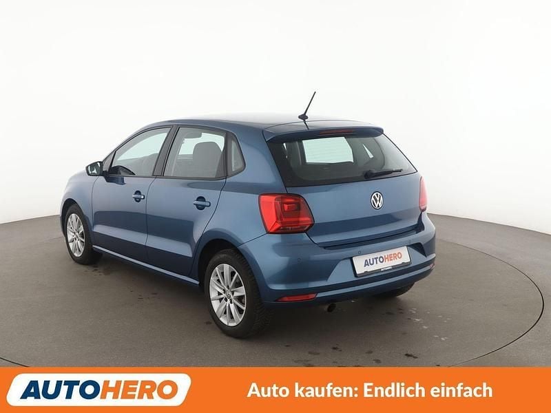Gebraucht VW Polo Comfortline 90 PS (66 kW) 2017 Blau Limousine
