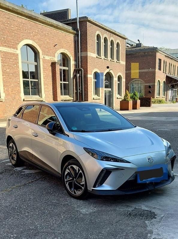 Gebraucht MG MG4 EV Luxury 150 kW (204 PS) 2023 Silber Kleinwagen