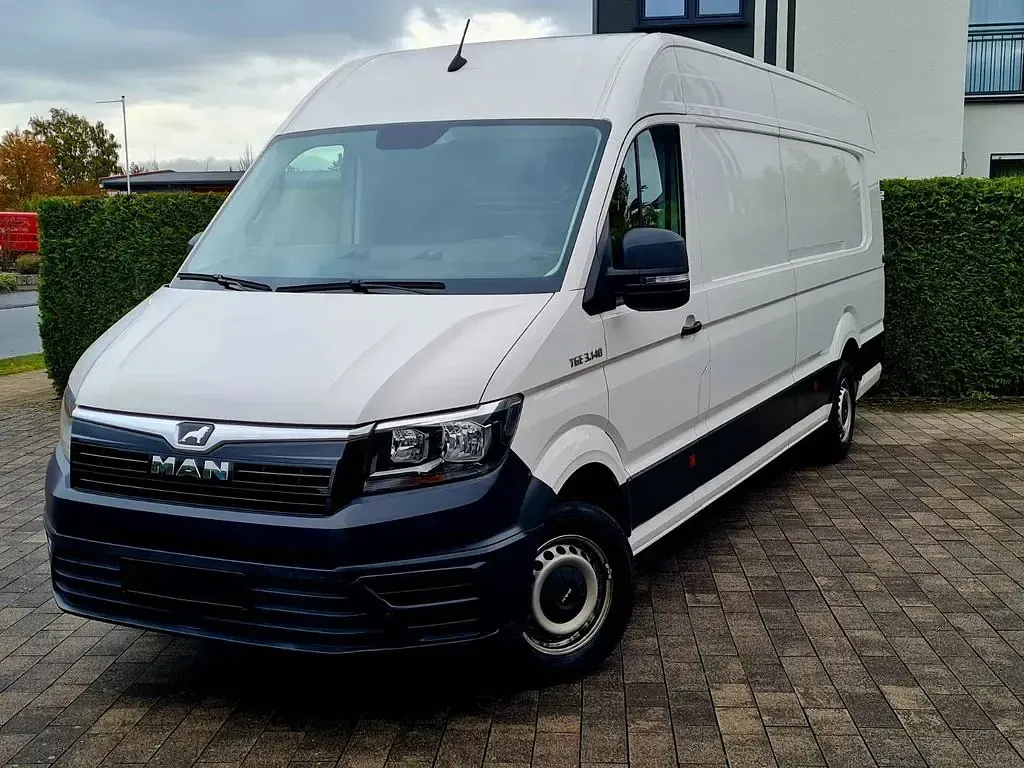 Używany MAN TGE 140 KM (102 kW) 2022 Biały Van