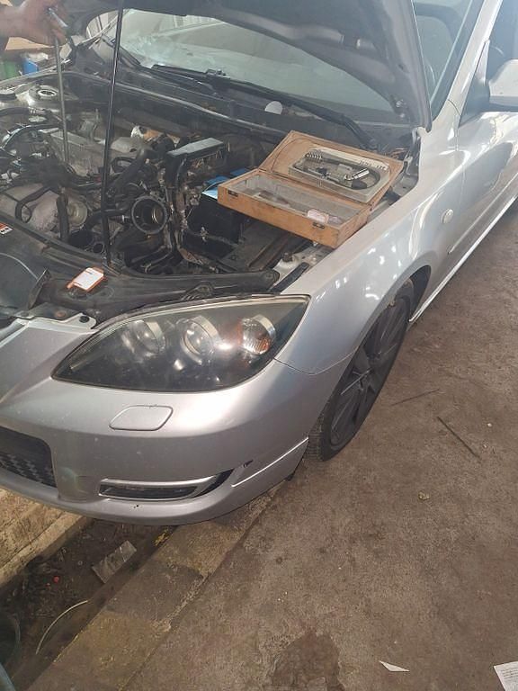Usata Mazda 3 260 CV (191 kW) 2007 Argento Berlina